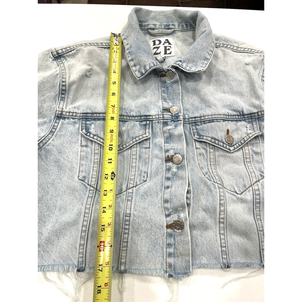 Daze Blue Denim Jean Jacket Medium Trucker Cut Off Cropped Classic Retro grunge - Picture 4 of 8
